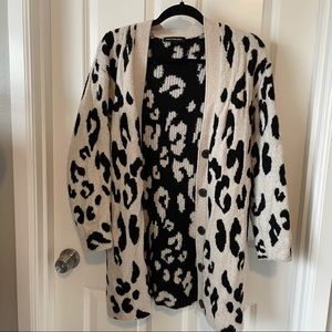 Something Navy leopard cardigan size XS
